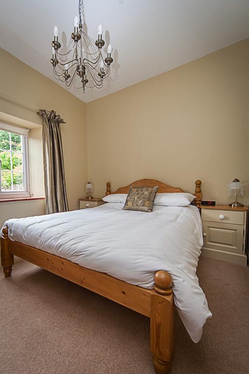 Bed and Breakfast Stoodleigh Court Coach House Tiverton  Esterno foto